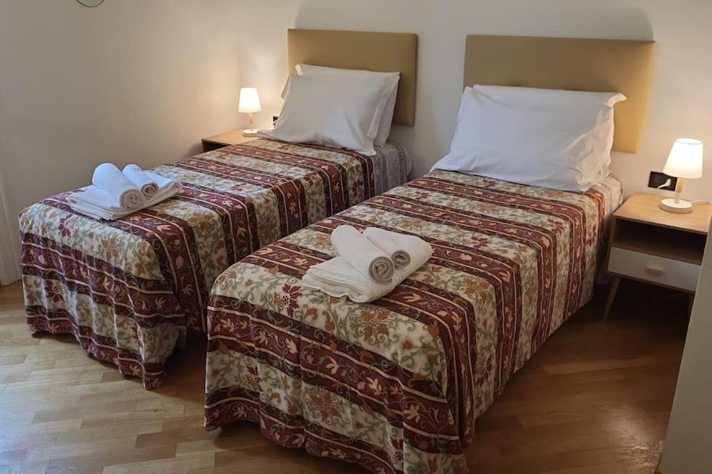 Tra Mare E Castello Apartment Специя Екстериор снимка