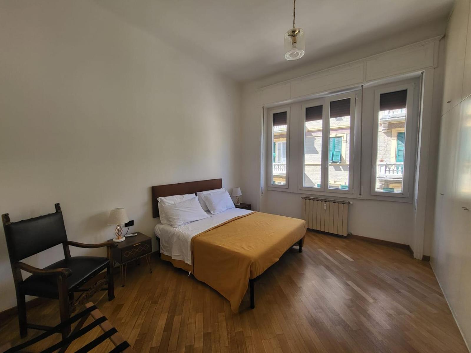 Tra Mare E Castello Apartment Специя Екстериор снимка